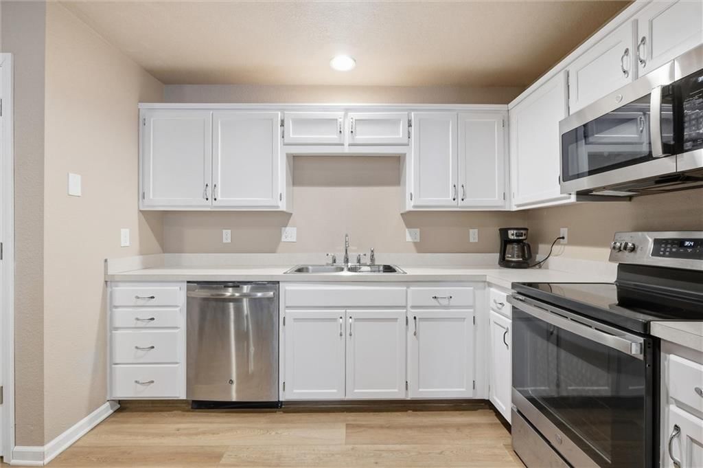 312 S Stone Creek Drive — photo 11