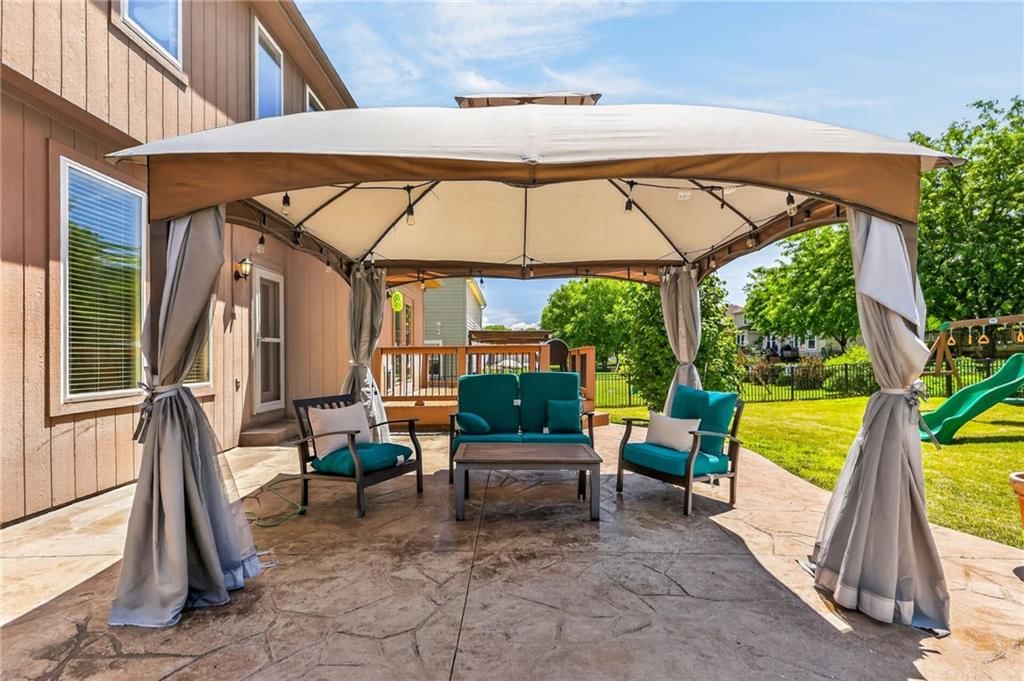 2413 SW Kenwill Drive — photo 9