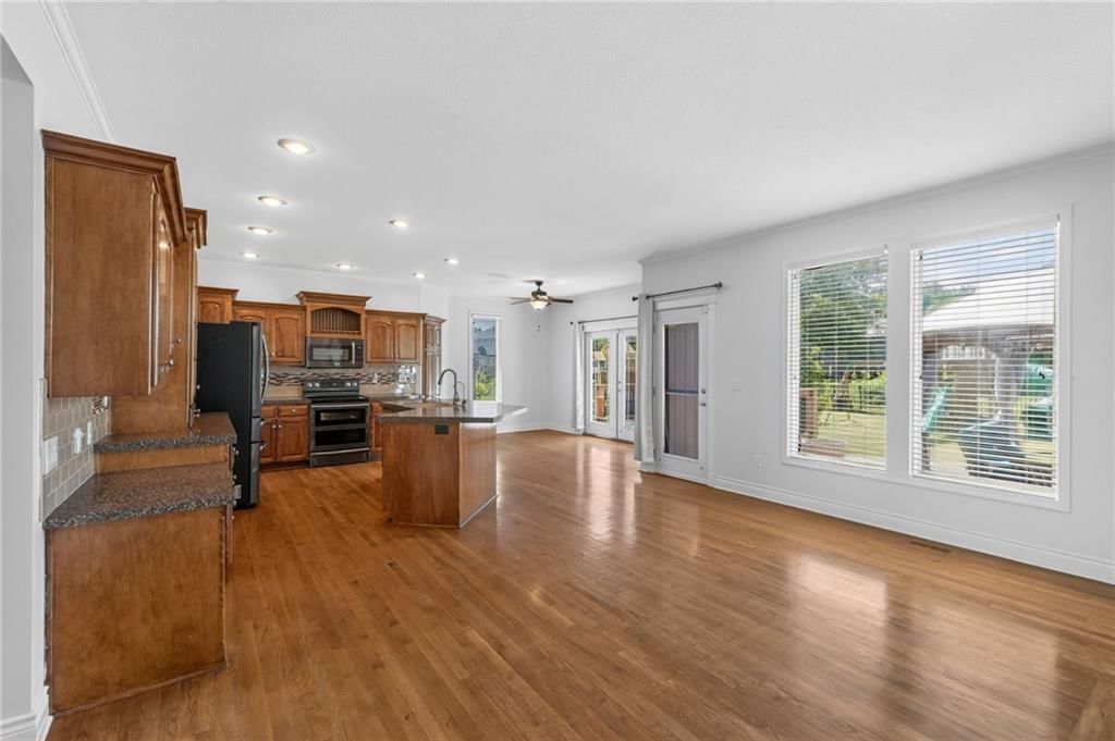 2413 SW Kenwill Drive — photo 19