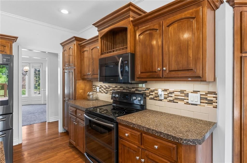 2413 SW Kenwill Drive — photo 22