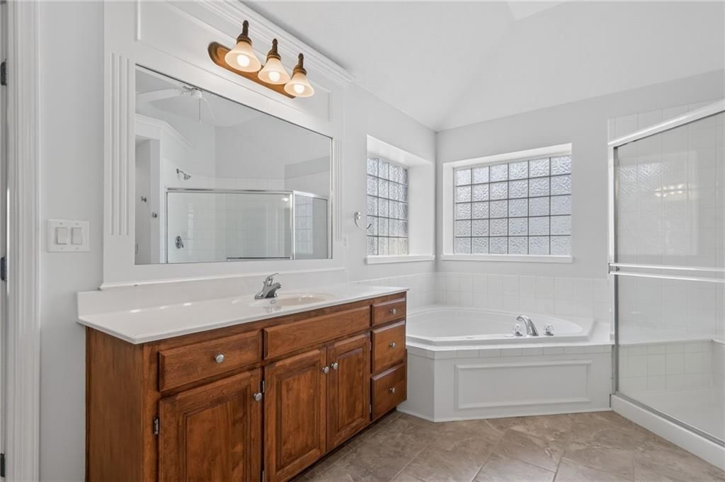 2413 SW Kenwill Drive — photo 33