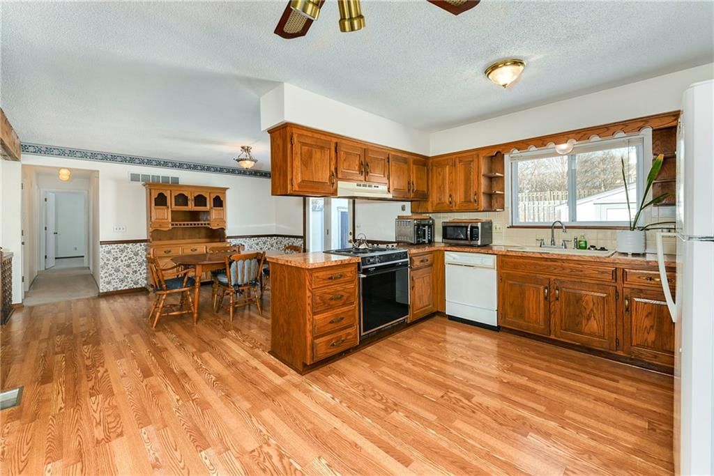 713 Englewood Street — photo 15