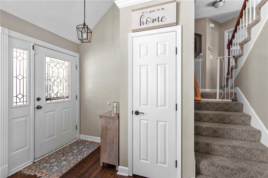 505 SE Saratoga Drive — photo 5