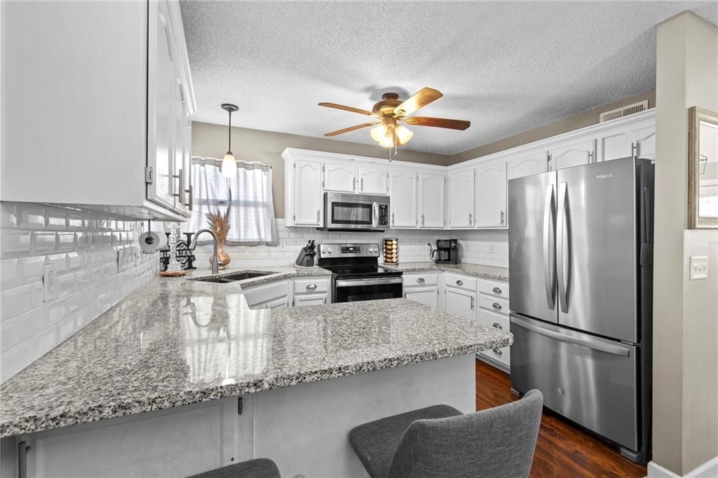 505 SE Saratoga Drive — photo 9