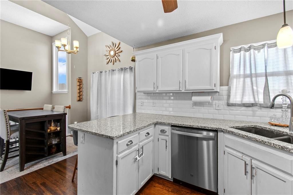505 SE Saratoga Drive — photo 10