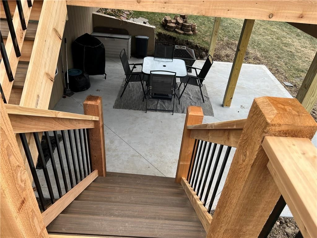 505 SE Saratoga Drive — photo 32