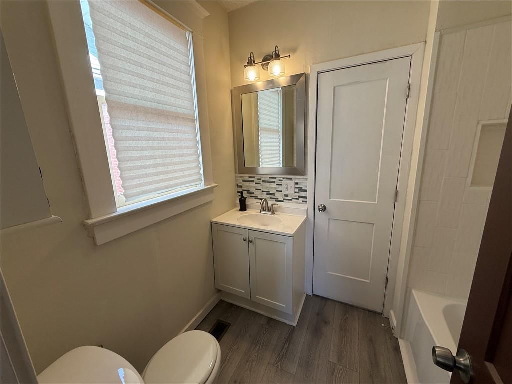 309 N 12th Street — photo 12