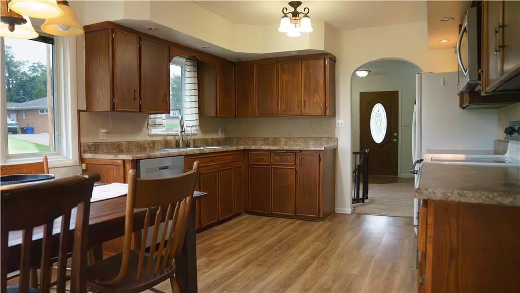 514 N Brown Avenue — photo 10
