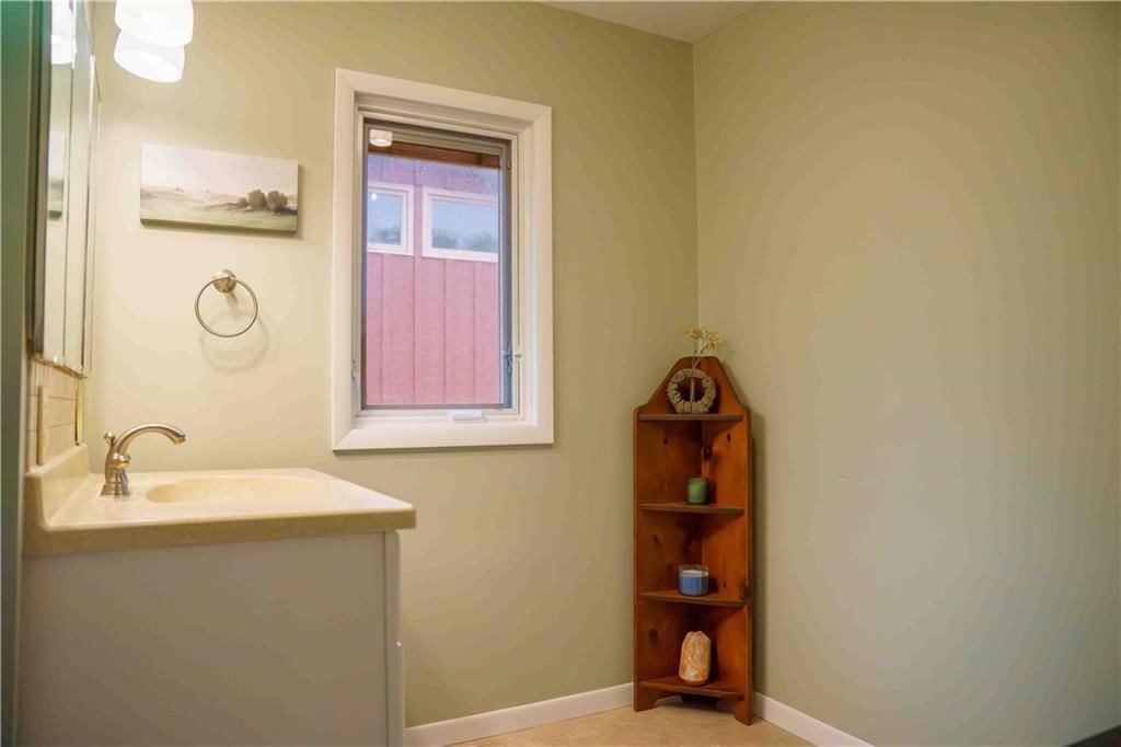 514 N Brown Avenue — photo 18