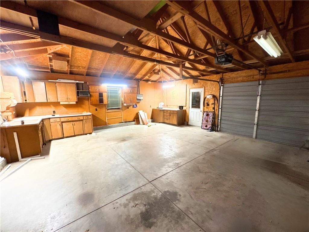 514 N Brown Avenue — photo 36