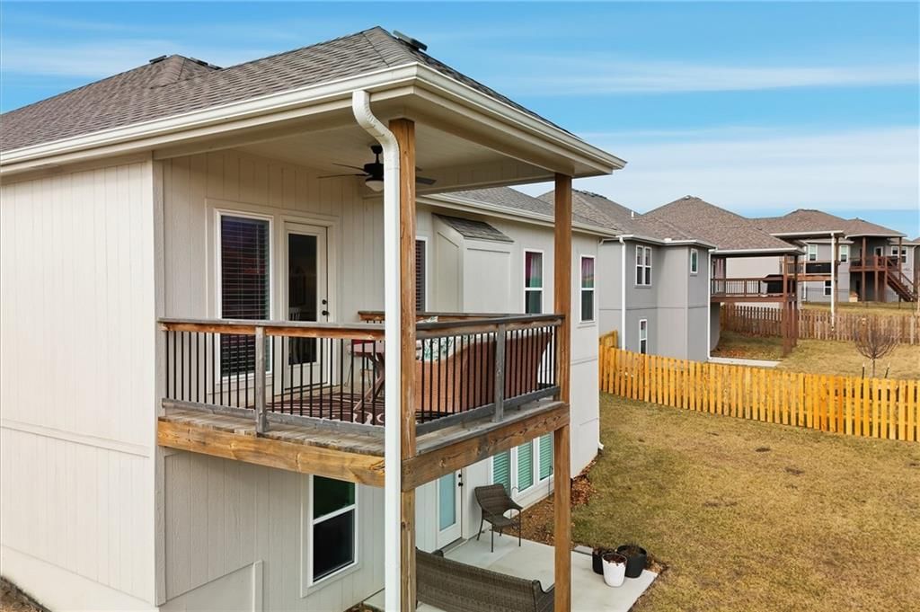 1709 COTTONWOOD CREEK Avenue — photo 37