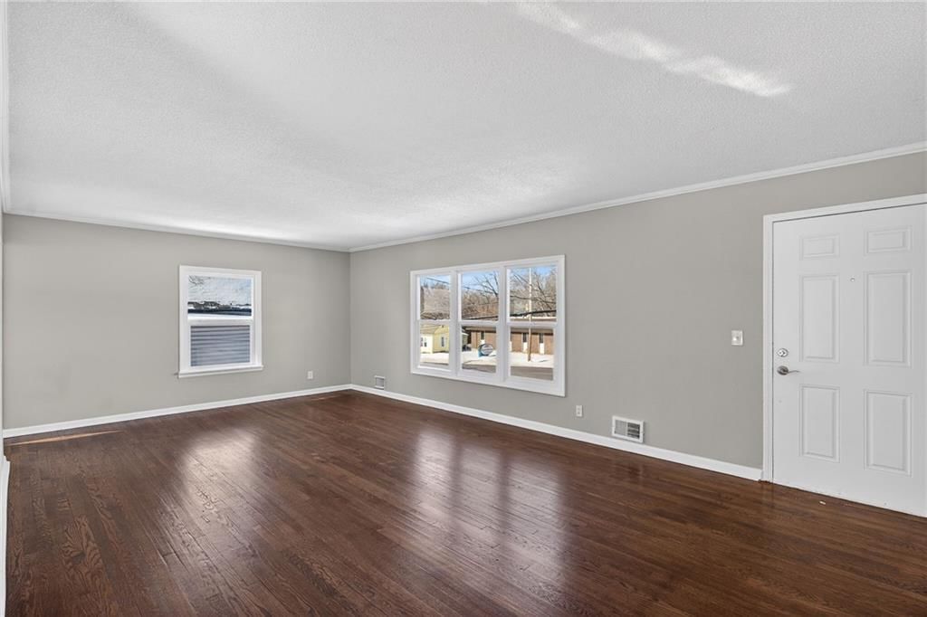 611 W 23rd Street — photo 6