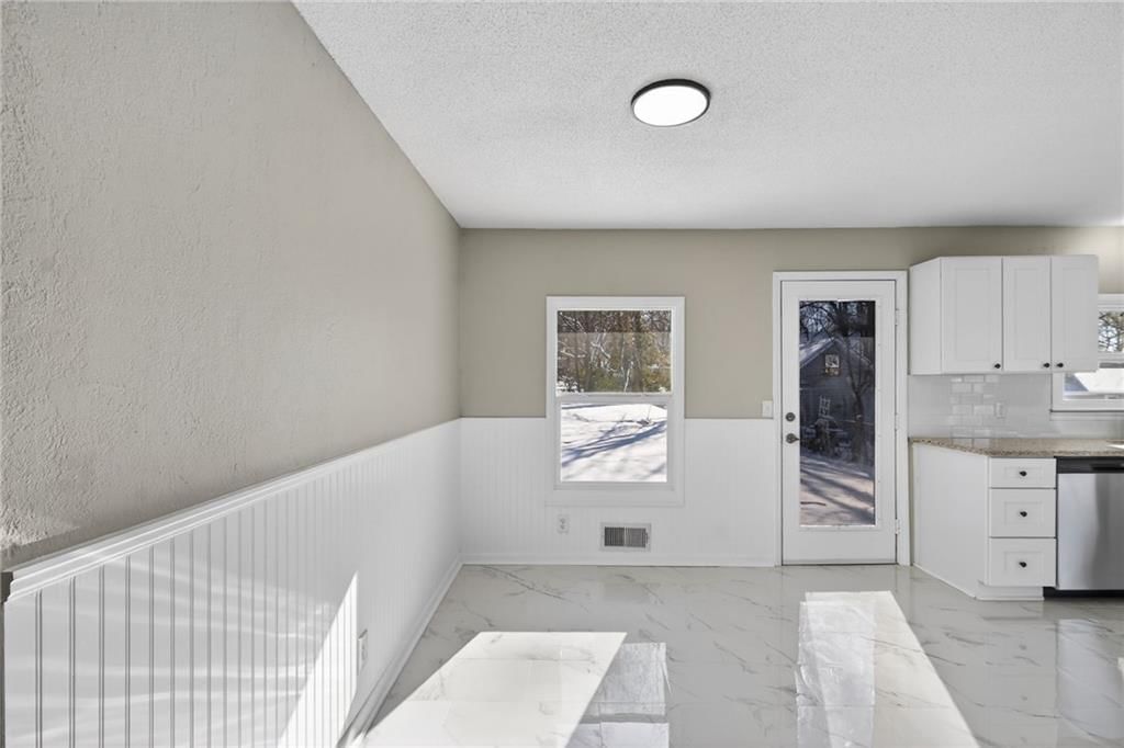 611 W 23rd Street — photo 7