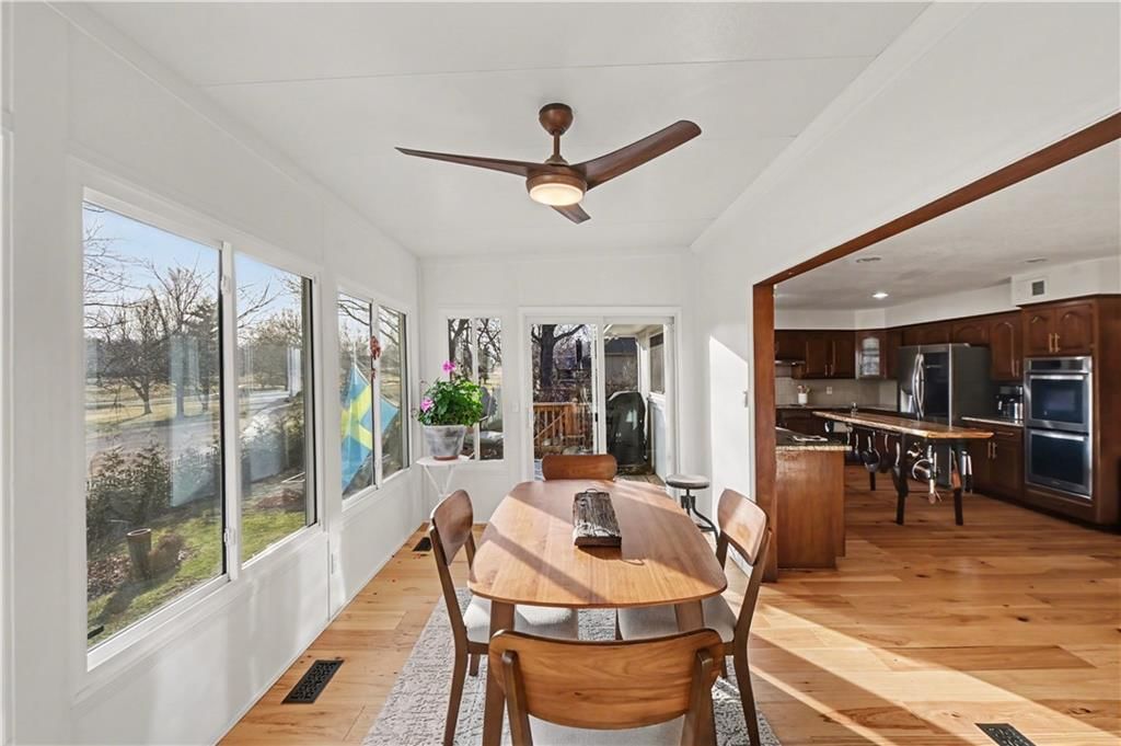 204 NW Golfview Drive — photo 18