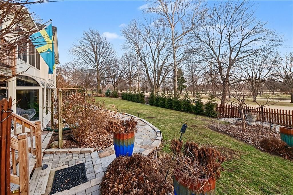 204 NW Golfview Drive — photo 49