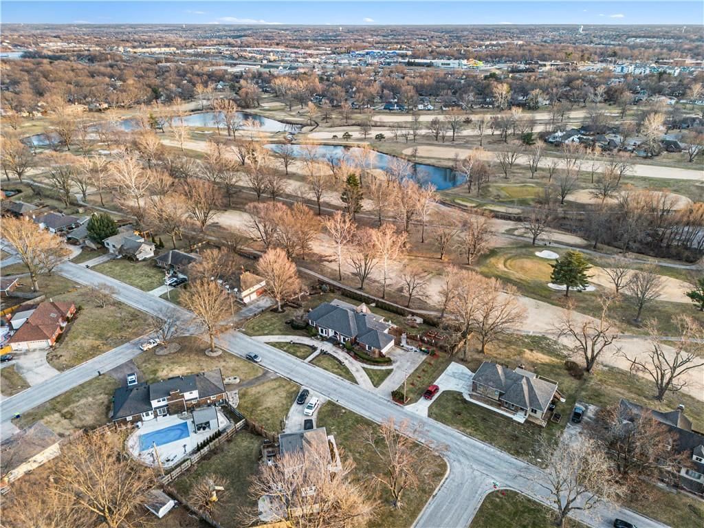 204 NW Golfview Drive — photo 50