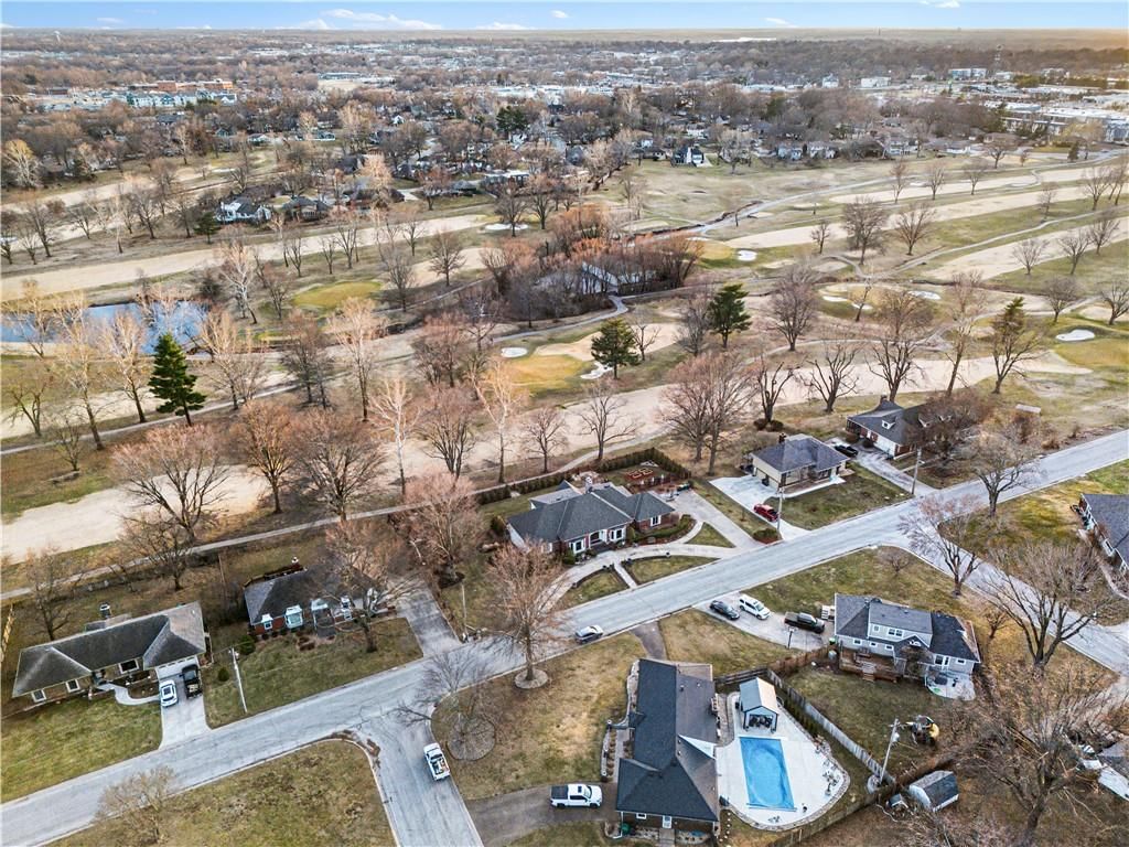 204 NW Golfview Drive — photo 52