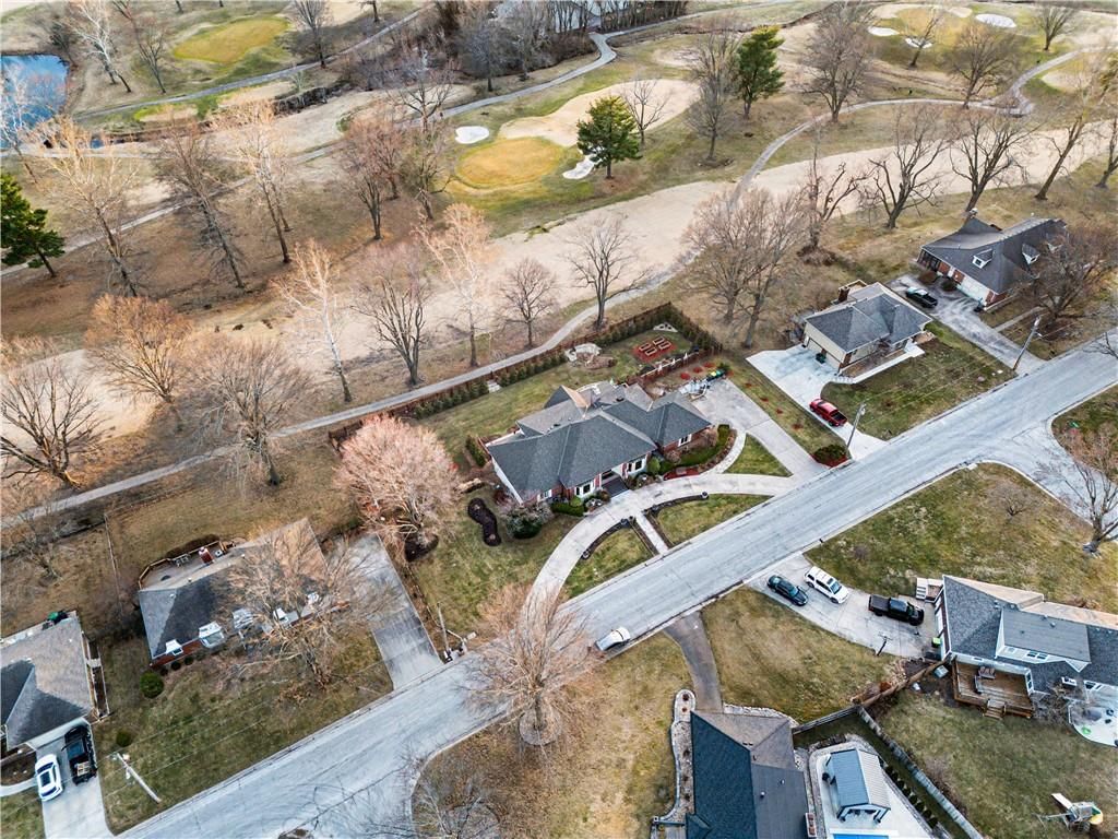 204 NW Golfview Drive — photo 53
