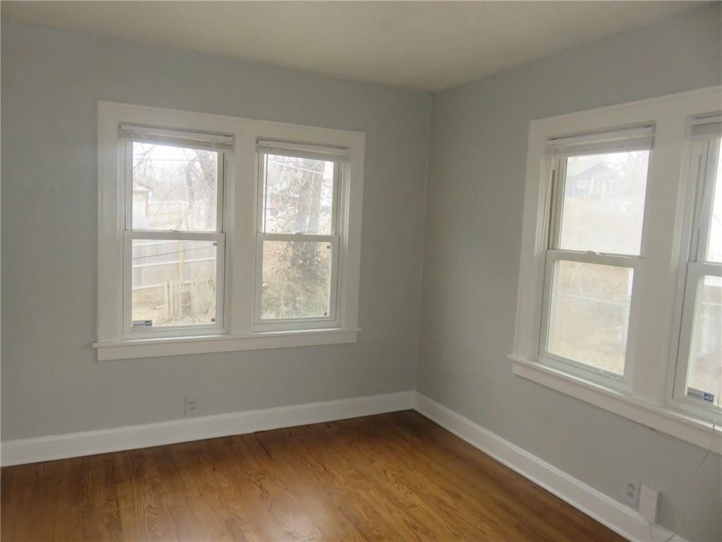 3942 Myrtle Avenue — photo 14