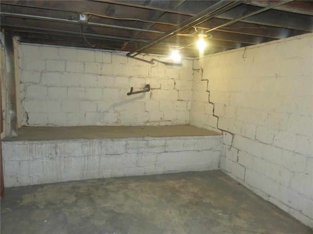 3942 Myrtle Avenue — photo 19