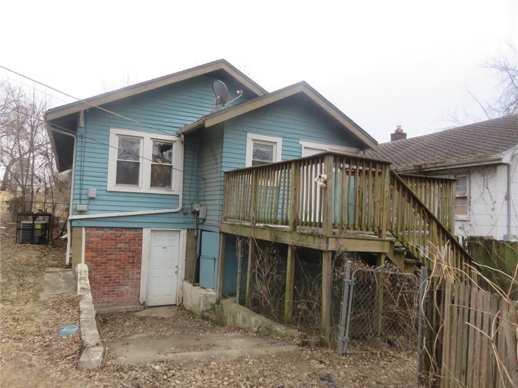 3942 Myrtle Avenue — photo 21