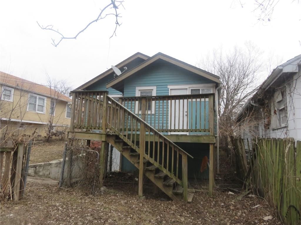 3942 Myrtle Avenue — photo 22