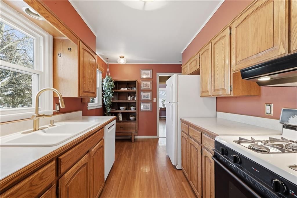 3718 NE 48th Street — photo 8