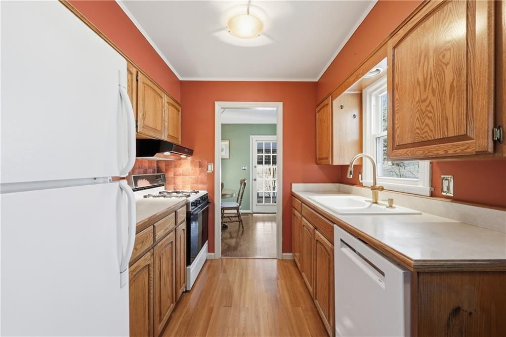 3718 NE 48th Street — photo 9