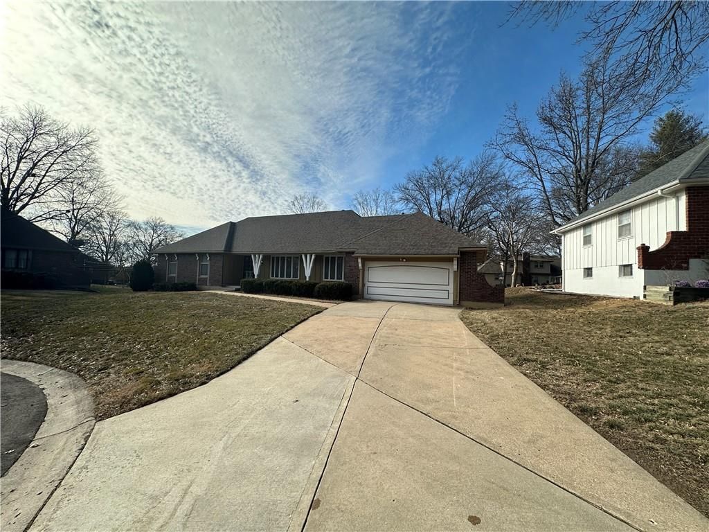 9510 HARDY Avenue — photo 3