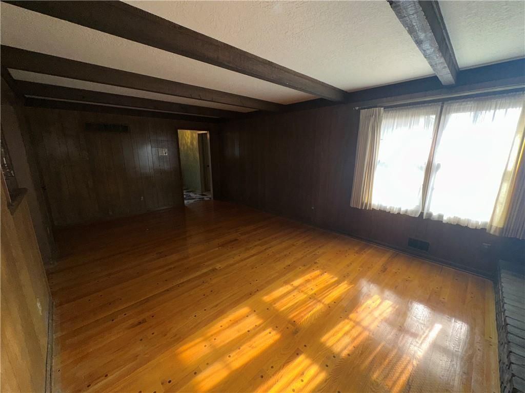 9510 HARDY Avenue — photo 7