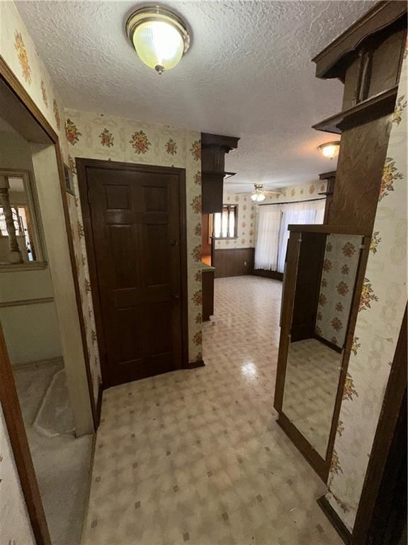 9510 HARDY Avenue — photo 13