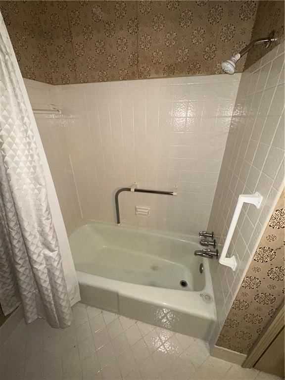 9510 HARDY Avenue — photo 16