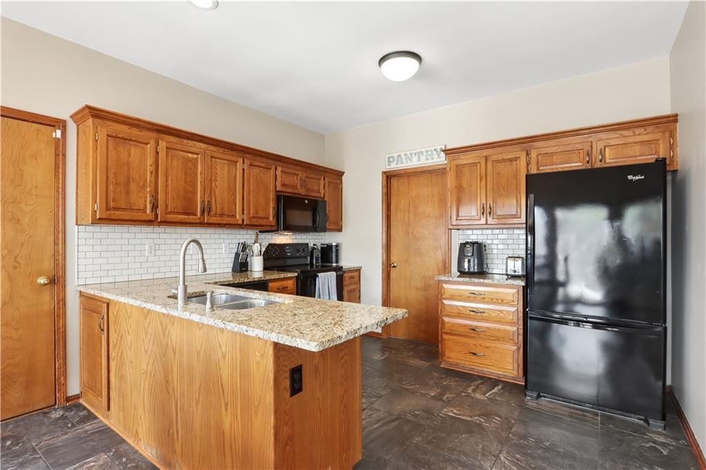 16545 W 153 Street — photo 8