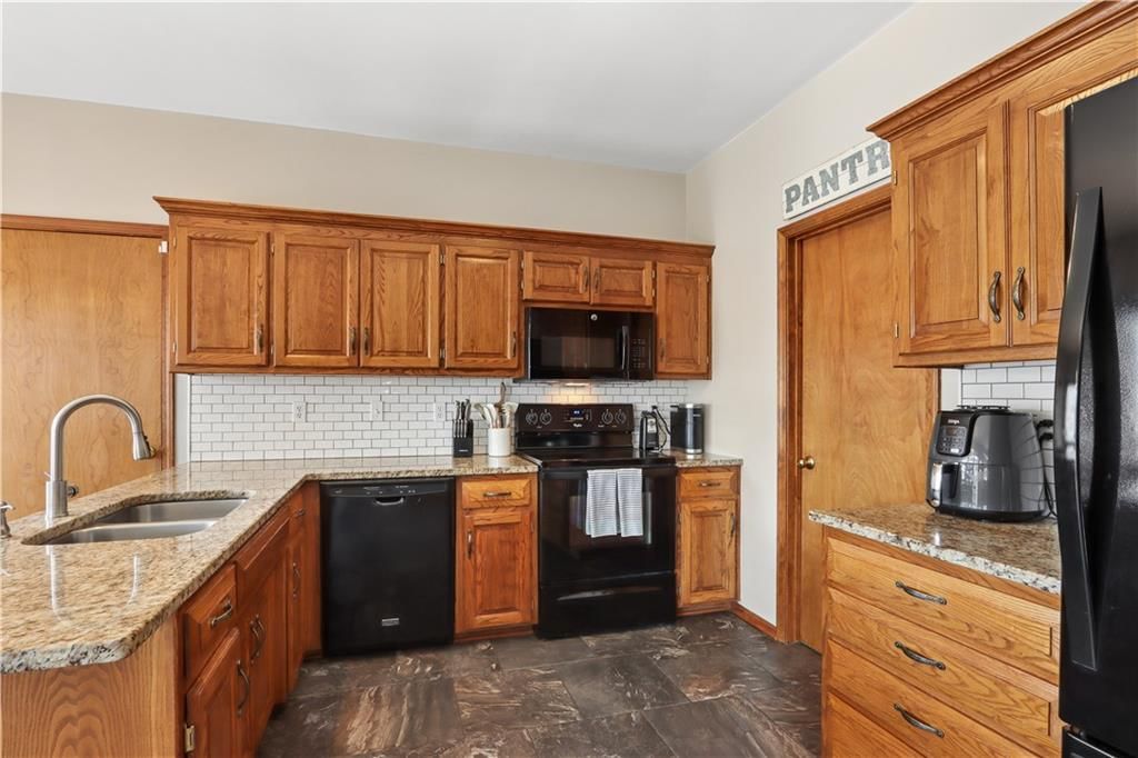16545 W 153 Street — photo 9