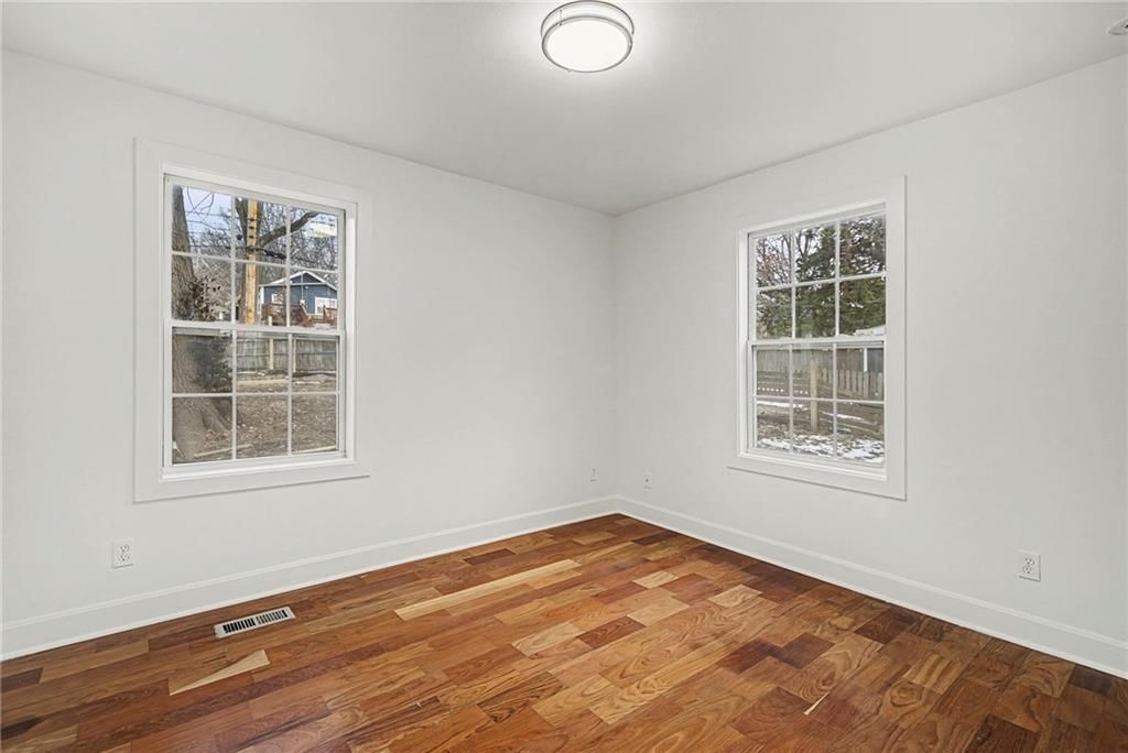 7221 Walnut Street — photo 17