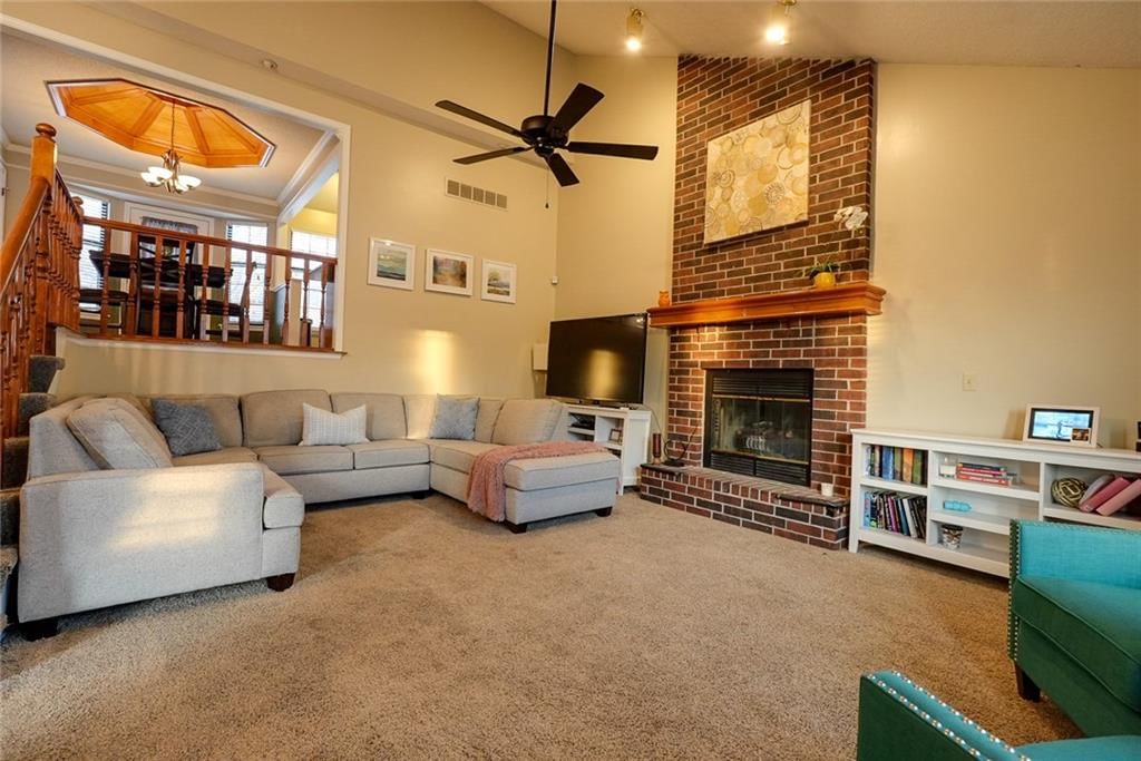 304 W Calico Drive — photo 5