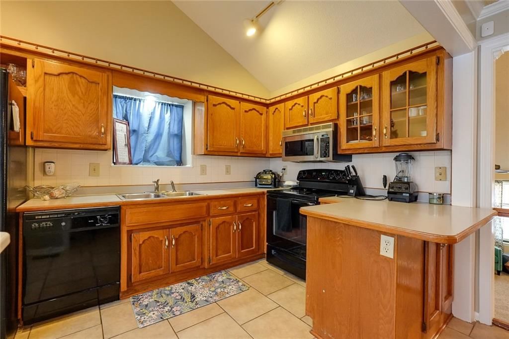 304 W Calico Drive — photo 10