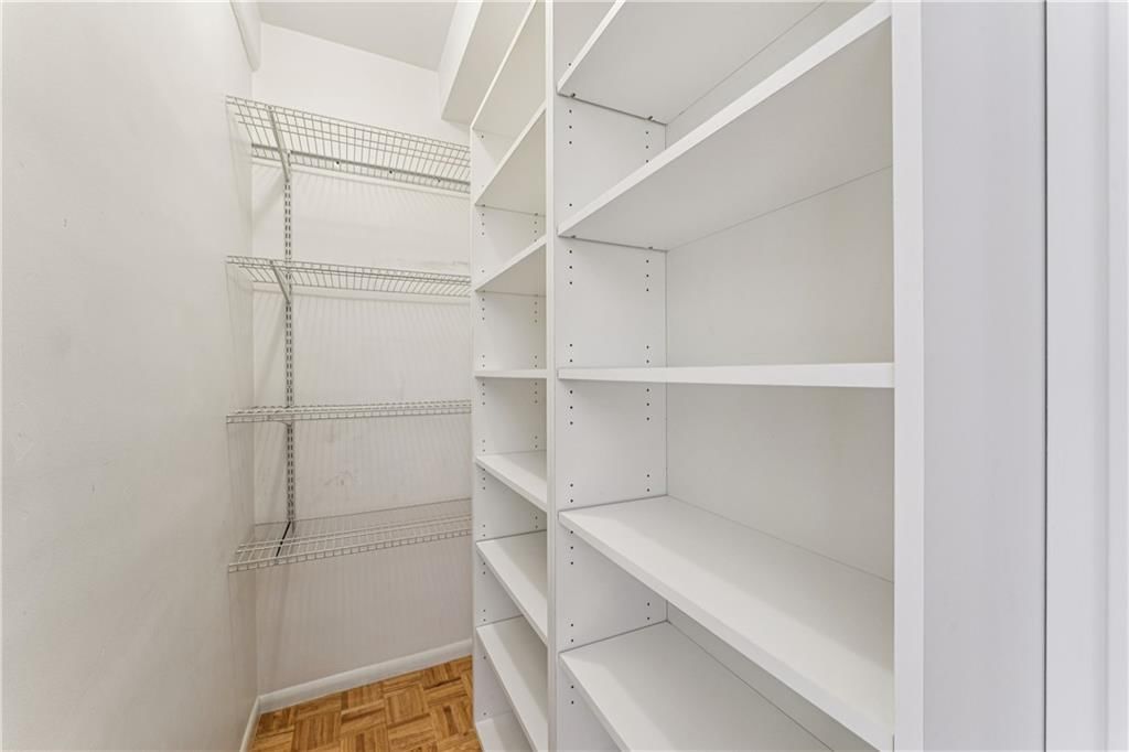 333 W Meyer Boulevard — photo 9