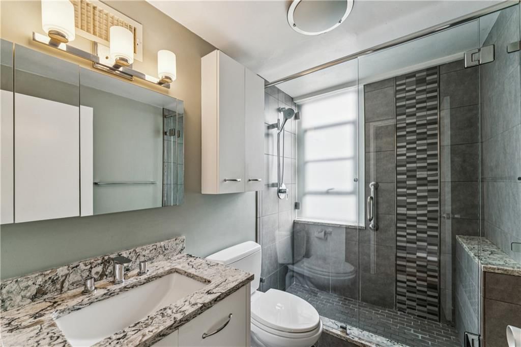 333 W Meyer Boulevard — photo 19