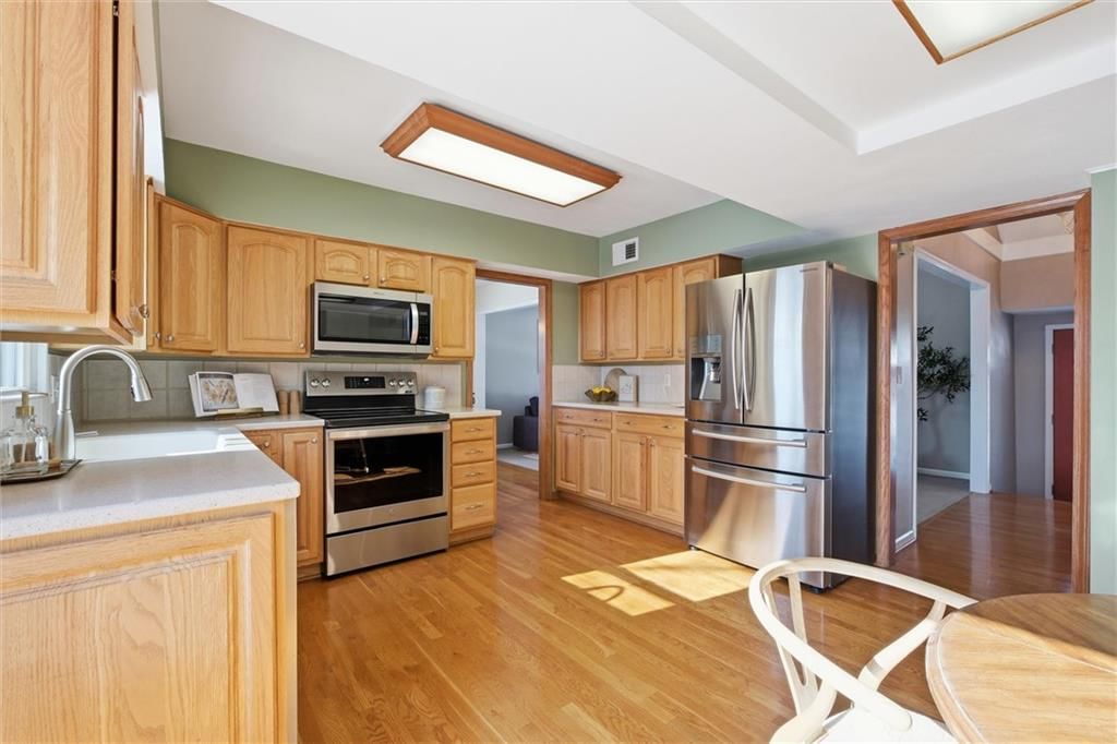 12711 W 101st Street — photo 5