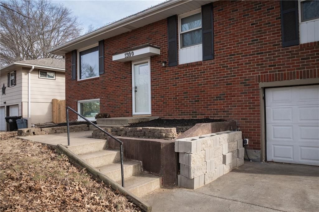 1309 S McHenry Street — photo 8
