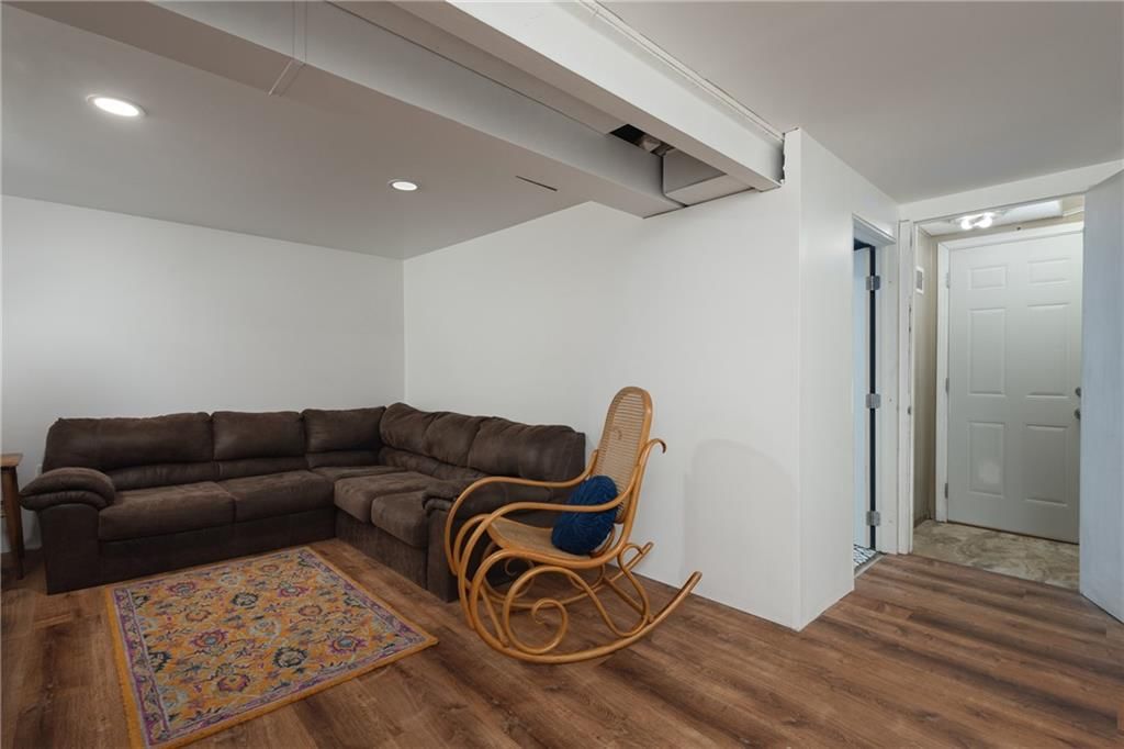 1309 S McHenry Street — photo 24