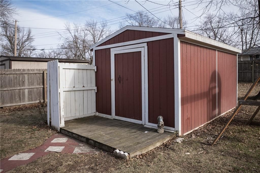 1309 S McHenry Street — photo 38