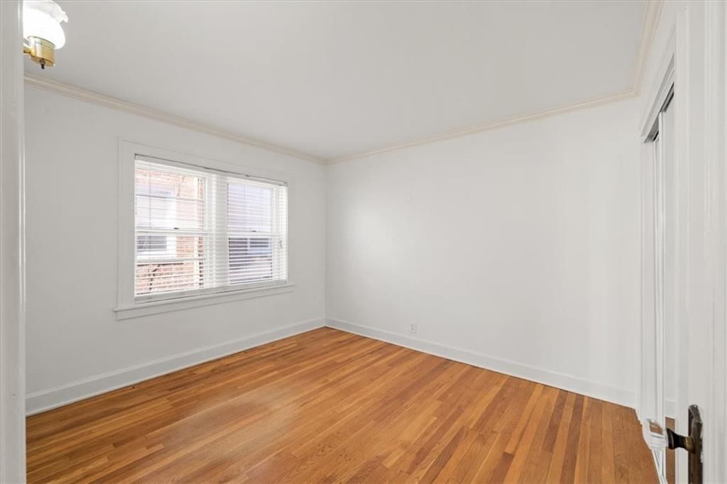 311 E 43rd Street — photo 17