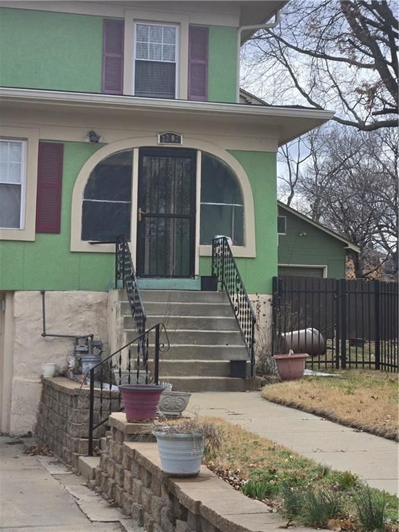 3207 Victor Street — photo 2