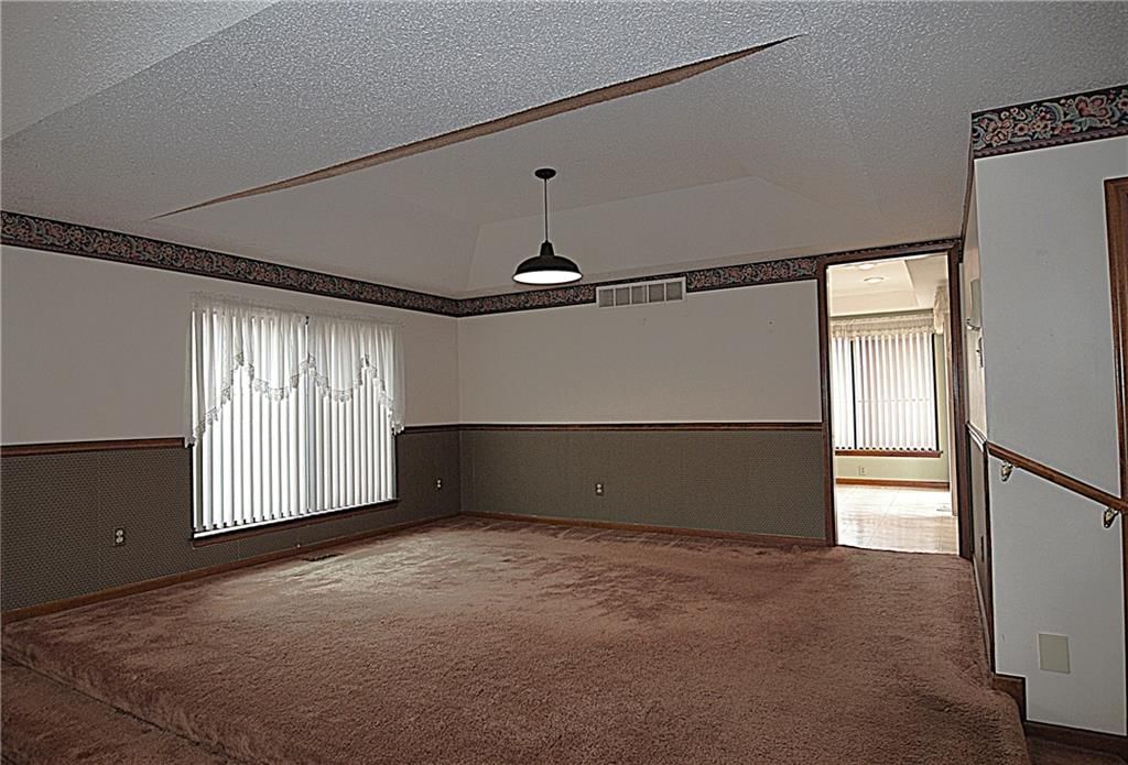 9734 Reeder Street — photo 8