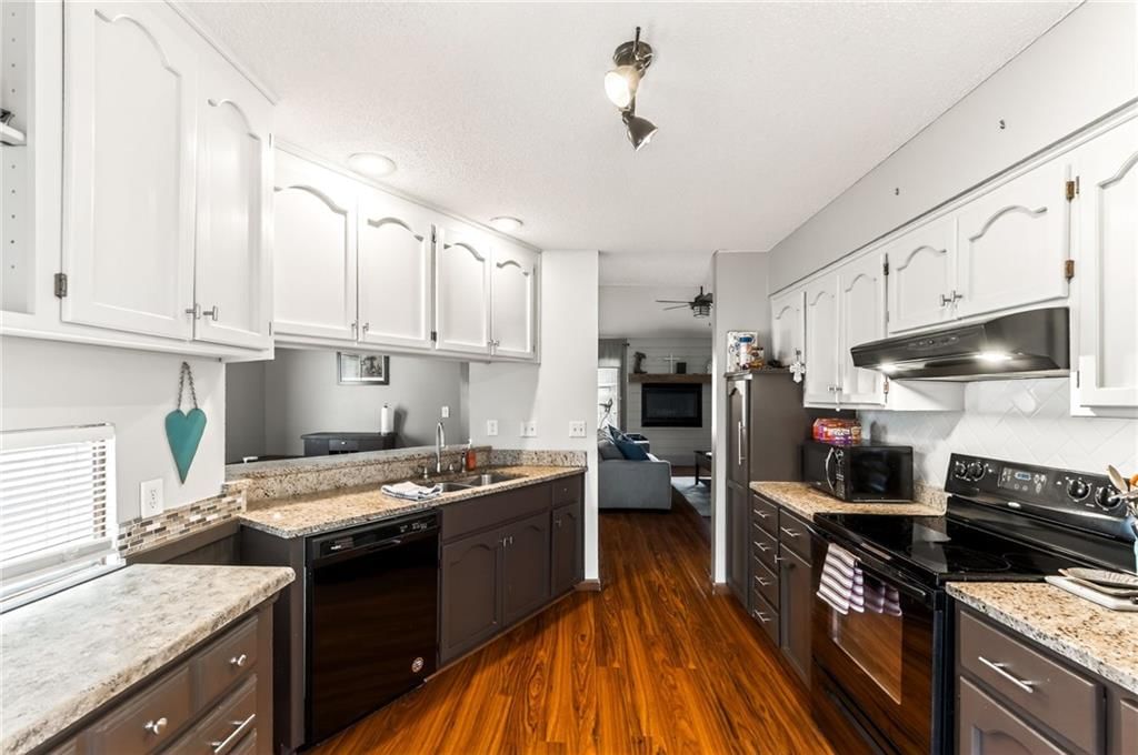 12326 Charlotte Street — photo 11