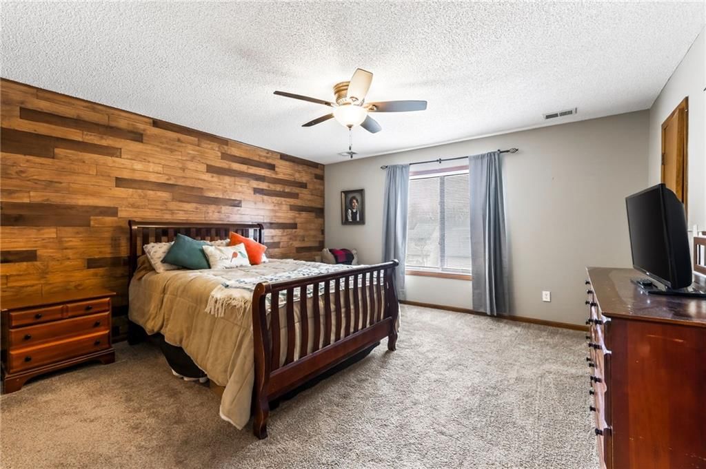 12326 Charlotte Street — photo 17