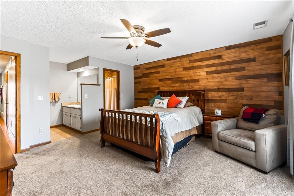 12326 Charlotte Street — photo 18