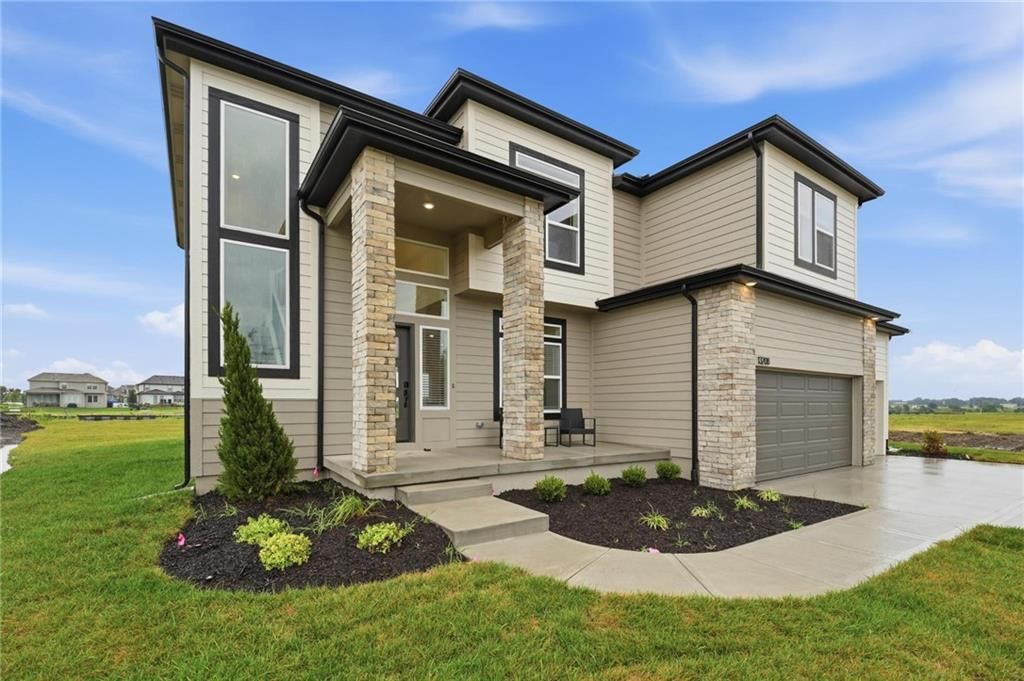 13208 W 179th Street, Overland Park, KS: listing photo 3